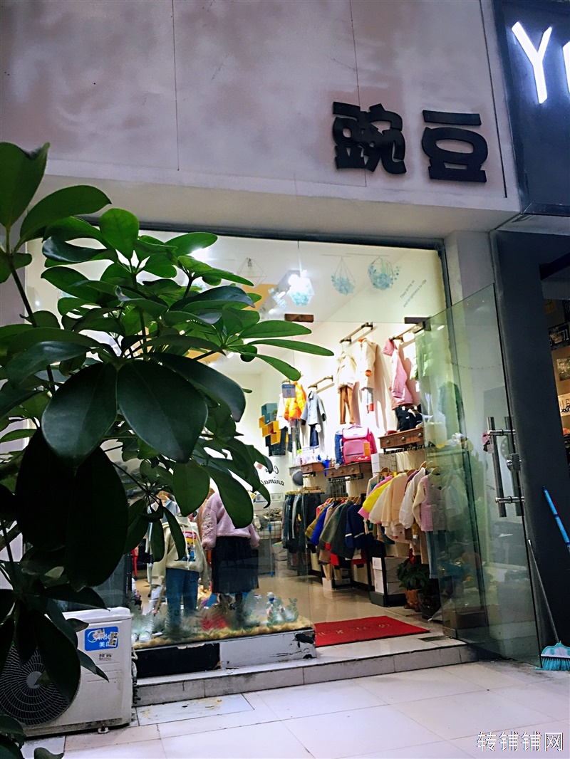 恩施舞阳坝国泰一楼童装黄金门面转让