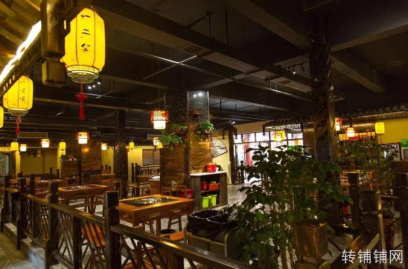 华龙城商业街餐厅转让