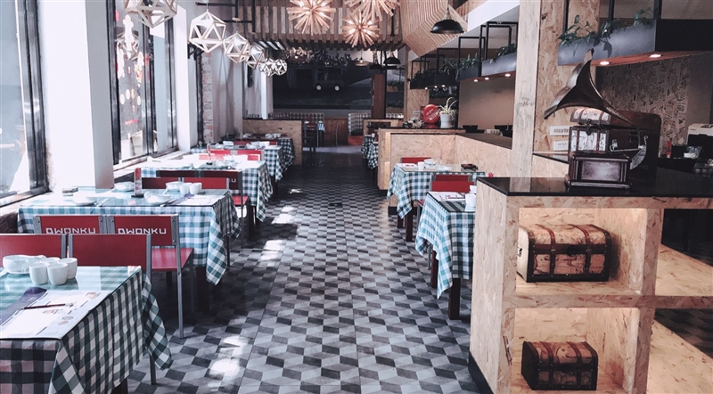 航空路爱民医院对面特色餐厅转让