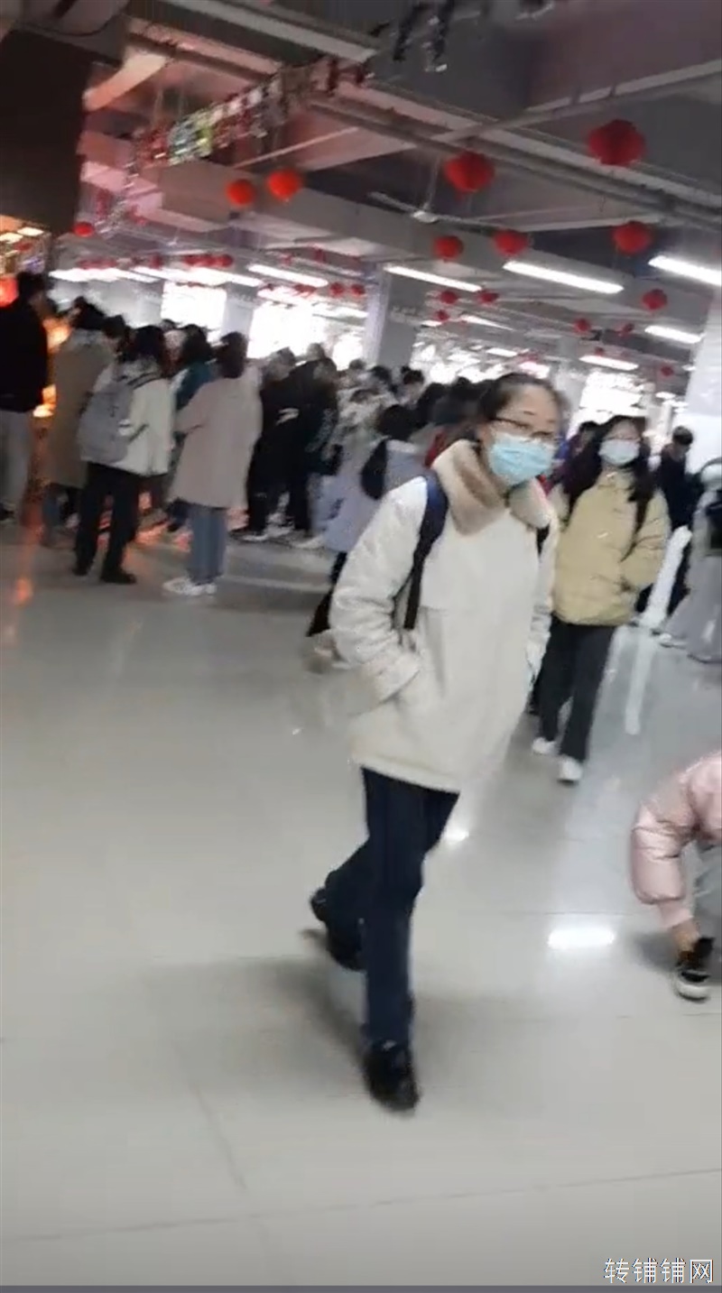 （低价急转）科技学院档口40平米