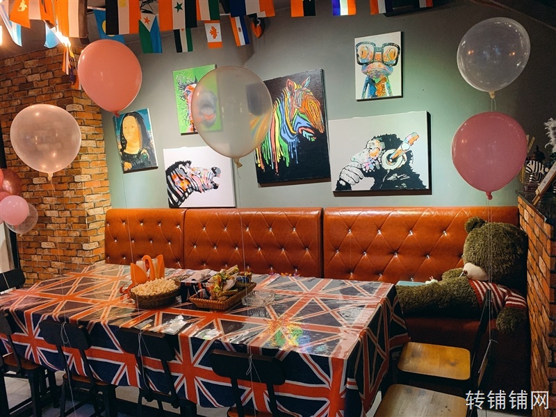 新天地经营中的轰趴馆低价转让